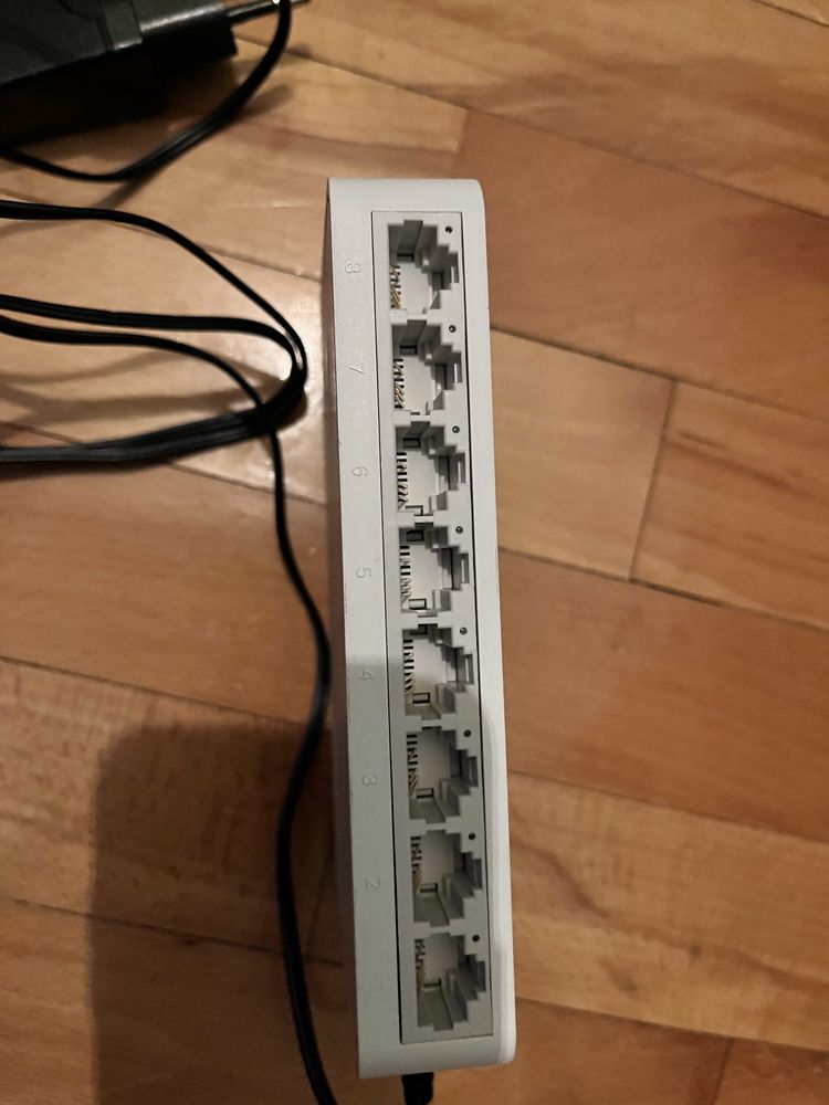 Swich 8портов TP-Link
