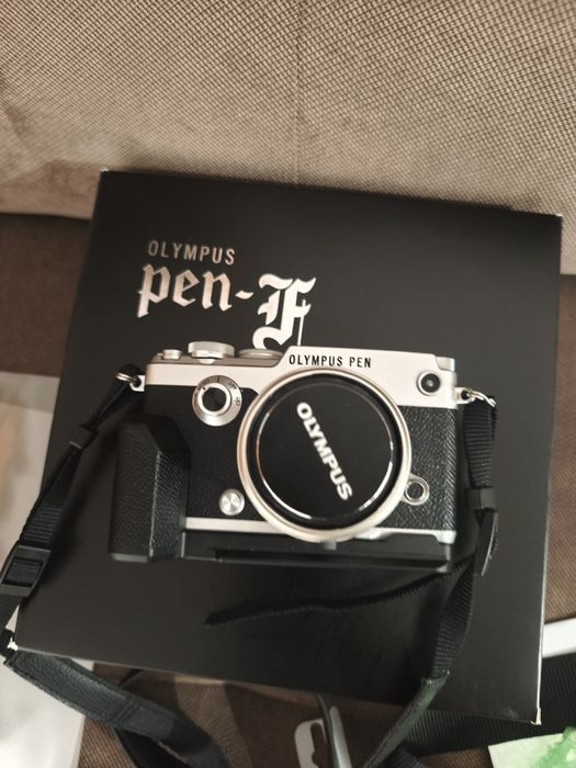 Olympus pen f și două obiective