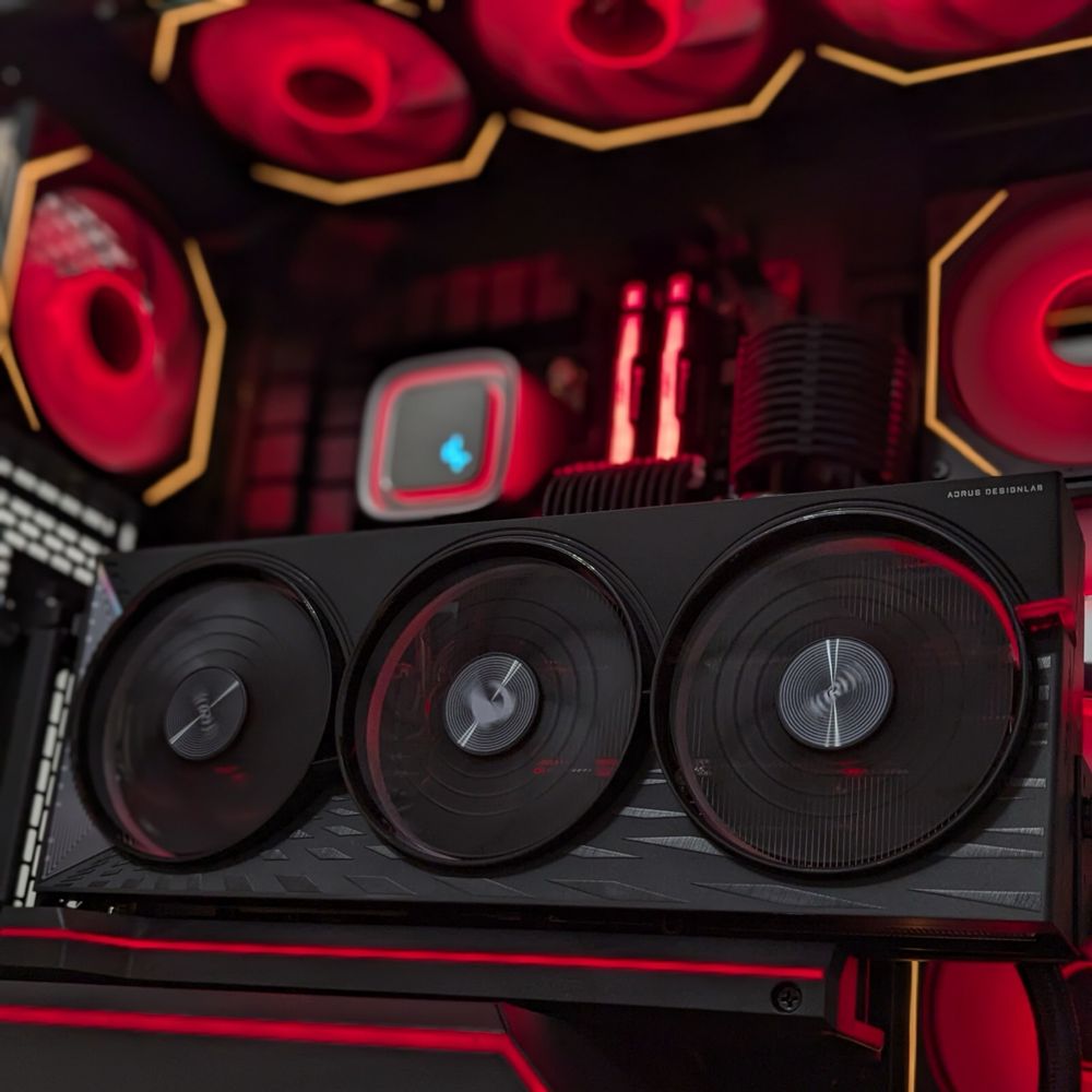 Pc Gaming setup complet - Ryzen 7700, 9070 XT, 32GB, 1TB