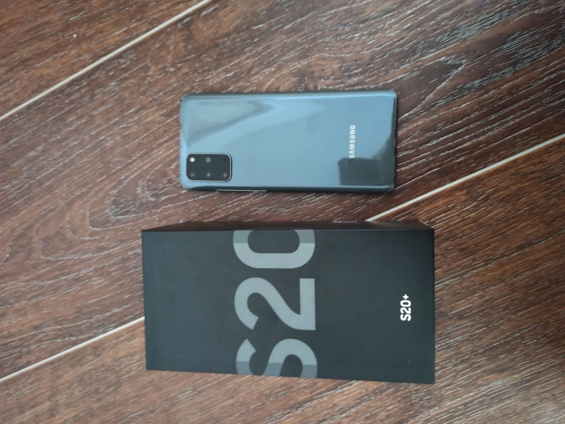 Продаётся Samsung S20 plus