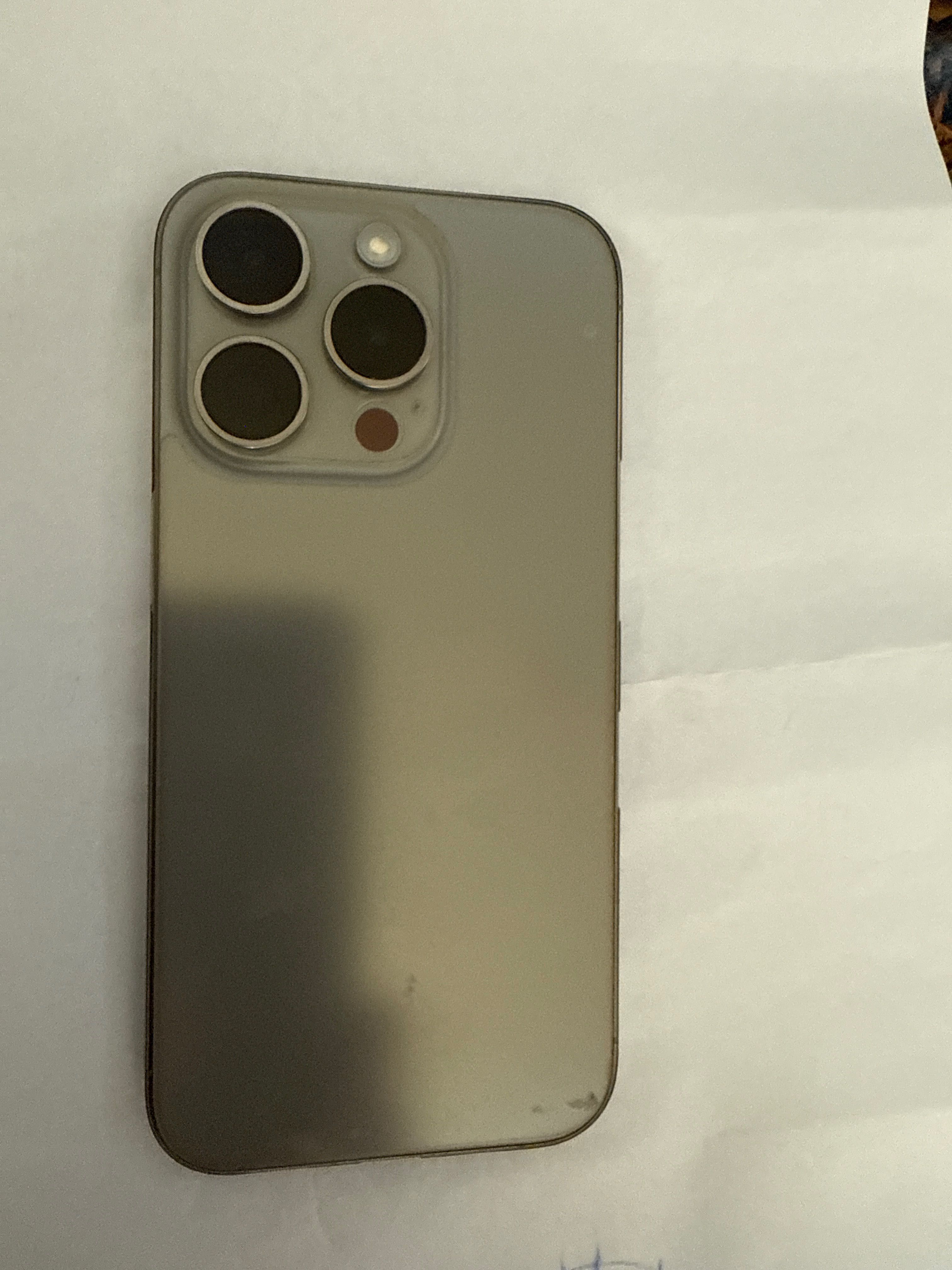 iPhone 15pro titanium 256gb