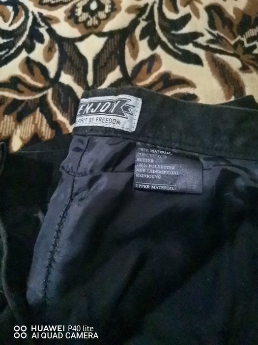 Pantaloni dama piele model deosenit second hamd l800$. & 350euro