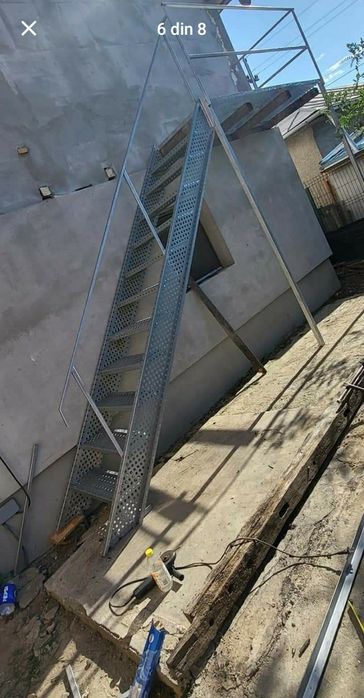 Vând scarii metalice zincate exterioare și pentru incendii , platforme
