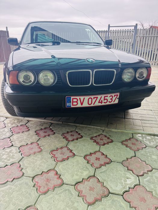De vănzare bmw e34 cu tote actele la zii masina merge forte bine ………..