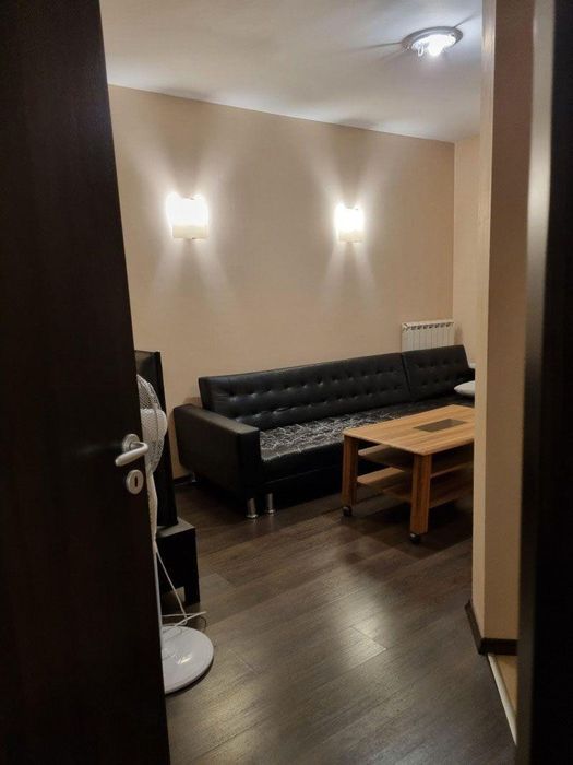 Тристаен за продажба в ж.к. Младост 4