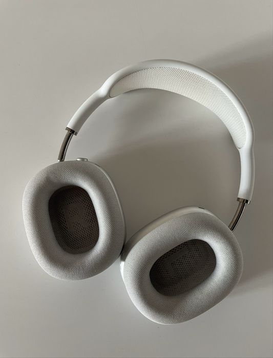 Airpods max silver