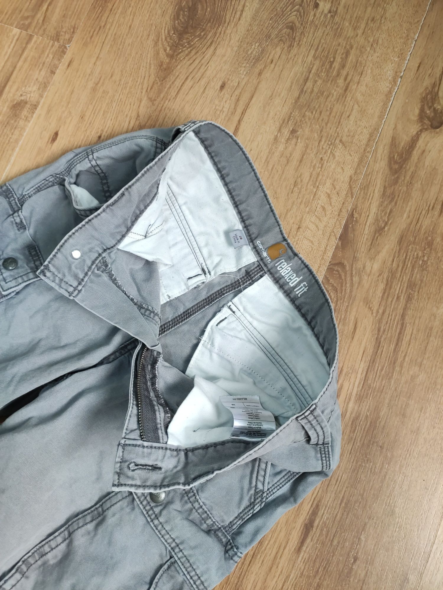 Pantaloni scurți Carhartt mărimea 28 XS/S