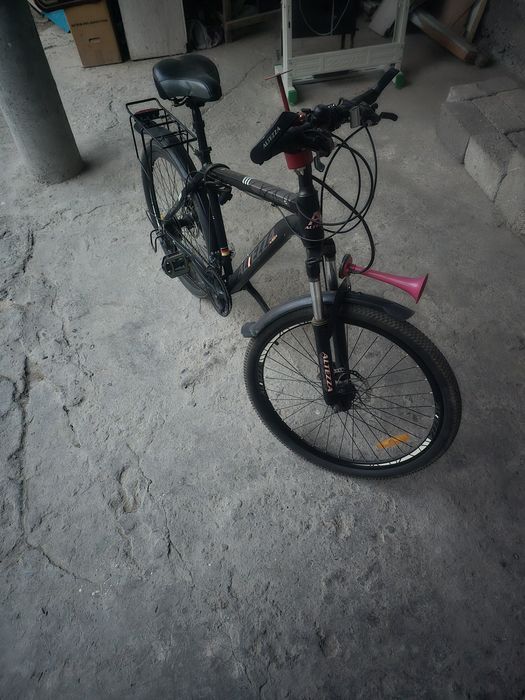 Velosiped spartivniy