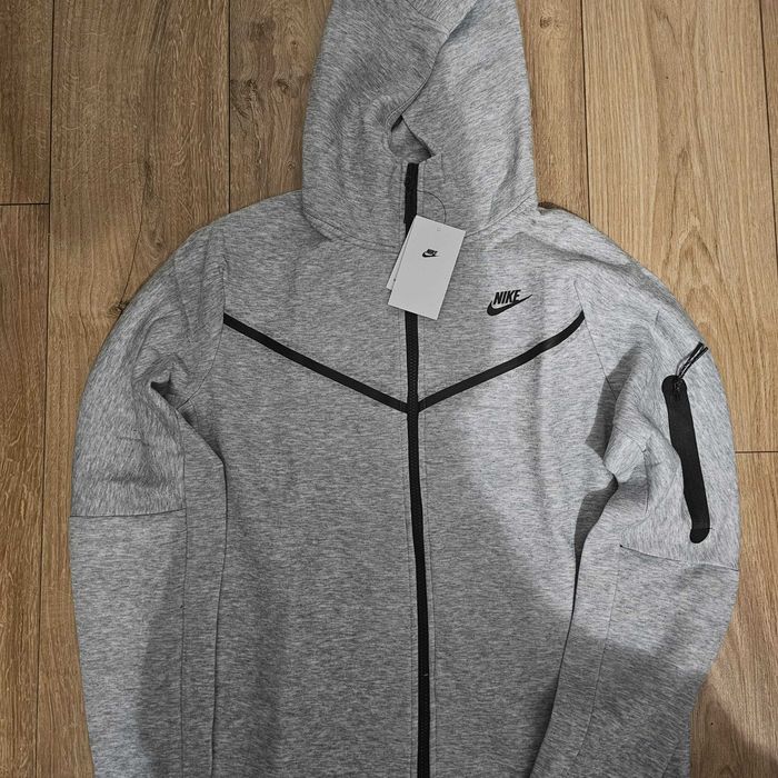 Vand Hanorac / Bluza Nike Tech Fleece