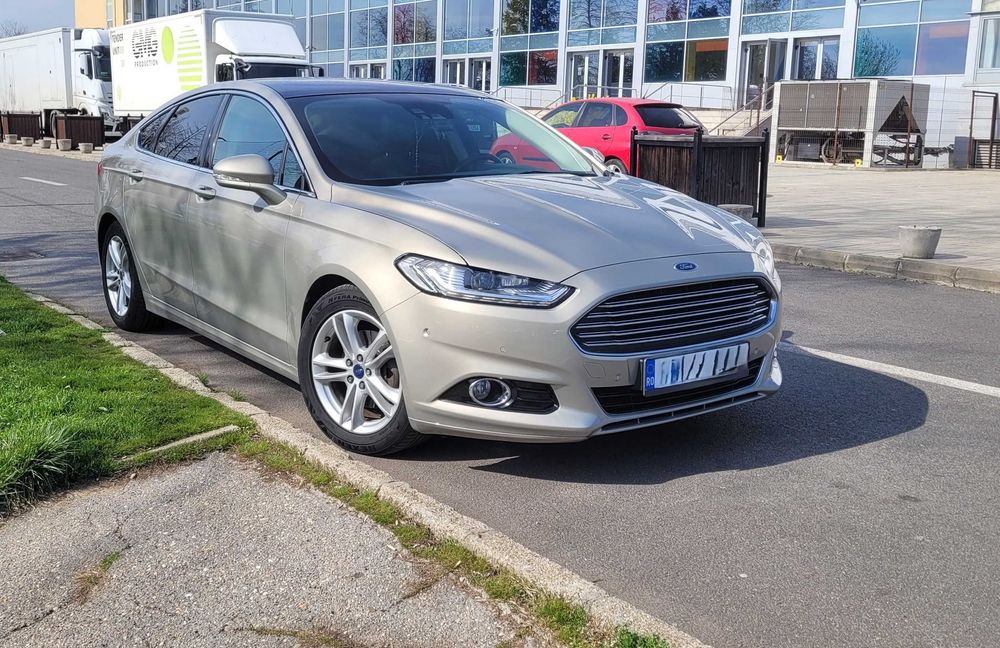 FORD MONDEO 5, Panoramic, Faruri LED,  Full Piele, Subwoofer 12 boxe