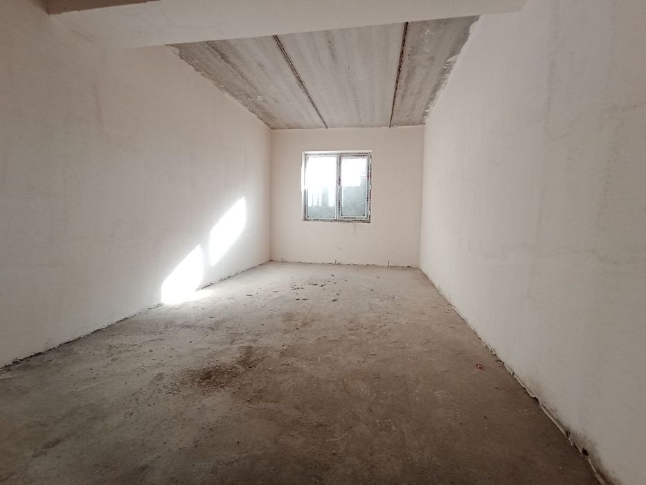 Продаётся Новостройка  
Куйлюк Мечеть, 
ТРЦ "COMPASS"

Комнат 3
Этаж 0