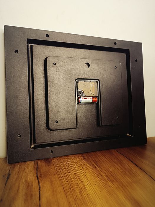 Настенные часы идеальный