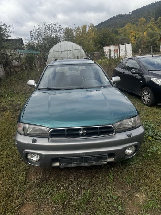 Subaru Legacy на части