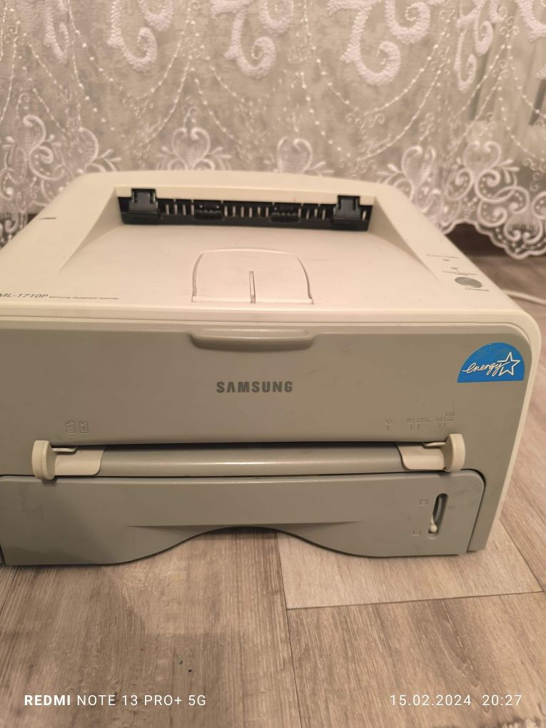 Продам Ноутбук Hasee + принтер Samsung ML1710P