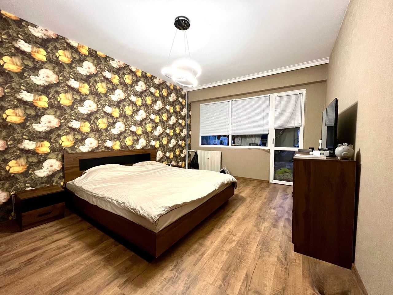 Продава се Тристаен апартамент в София, Младост 2 - 91 кв.м за 2517 €/кв.м - Снимка #4