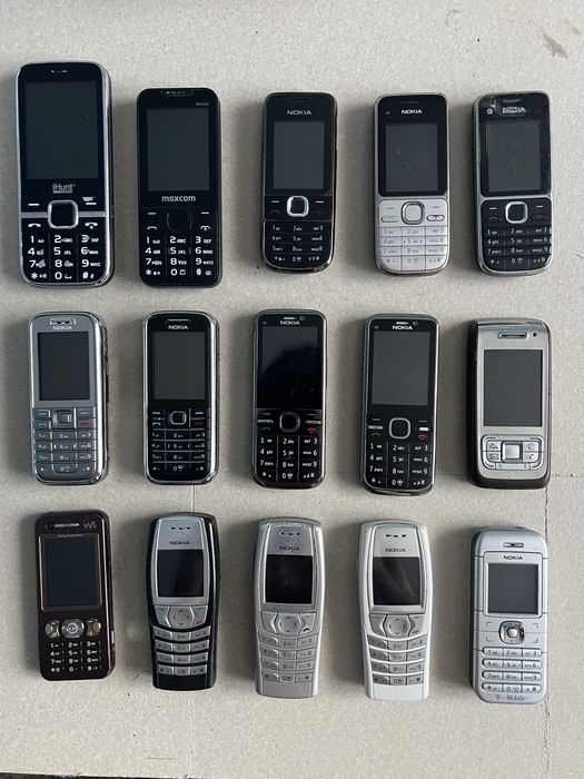 Telefoane cu butoane Nokia, pretul difera