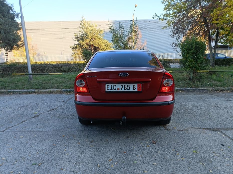 Ford Focus MK2 berlina