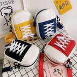 Genti / gentute in stil bascheti tenesi Converse geanta poseta de umar