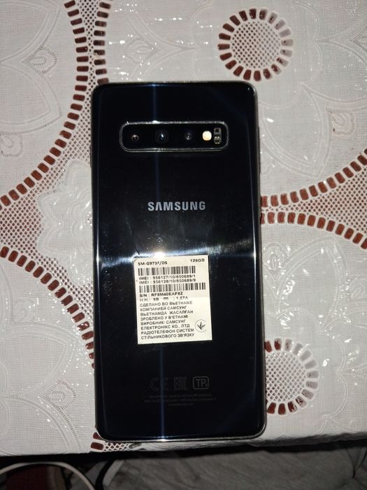 Самсунг  S10 продам за 90 тыс, или обмен на айфон