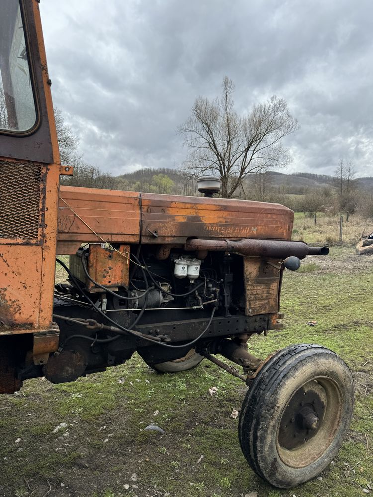 Tractor U650 echipat forestier!!