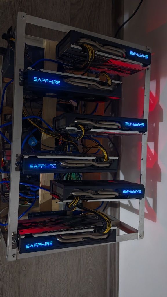 Rig minat cu placi nitro saphire 570 / 8 Gb