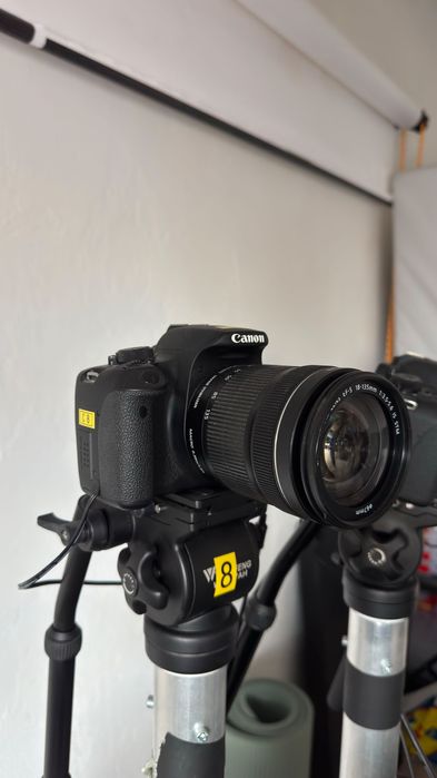 Aparate Foto Canon 650D & 700D