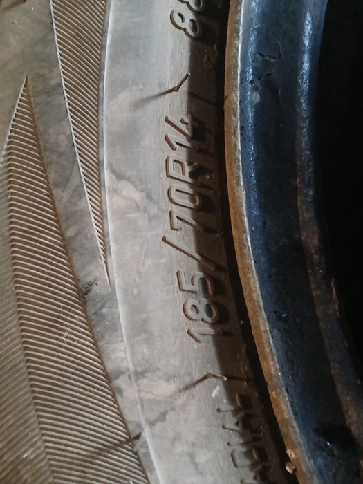 Зимние шины на 14.