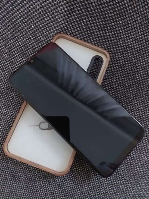 Самсунг А50 64гб