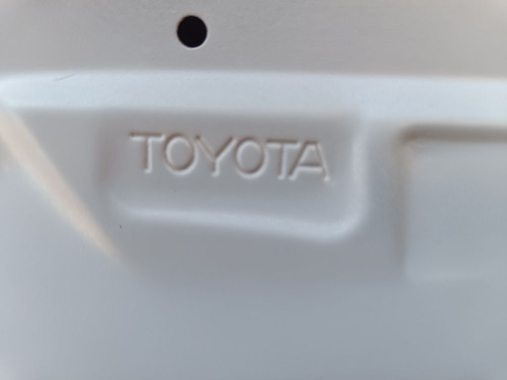 Преден капак за Toyota Corolla