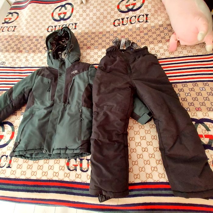 Продам зимнесезонный комбинезон