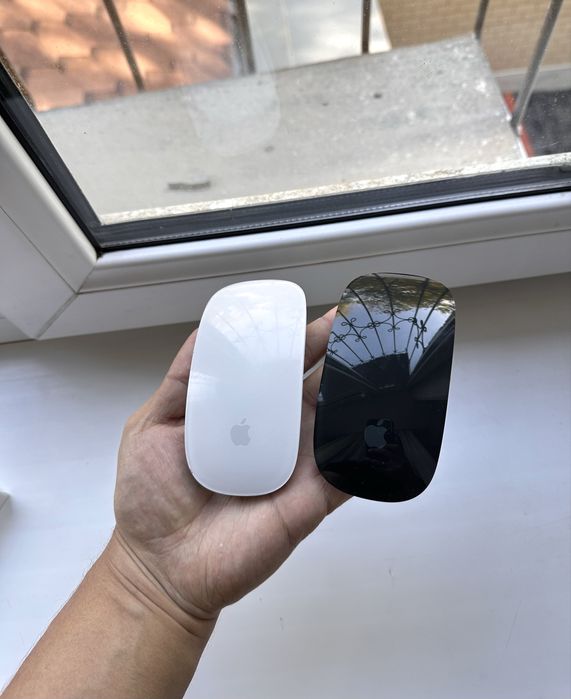 Magic Mouse 2 черный и белый