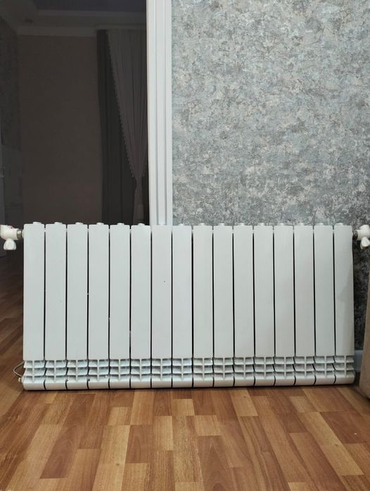 Алюминиевые радиаторы отопления в отличном состоянии (LUX)
