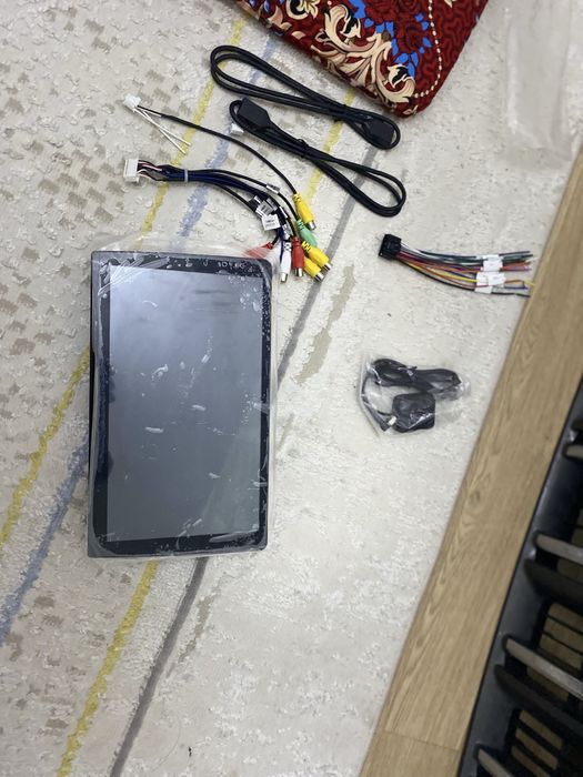 Андройд  BOSS-Mini