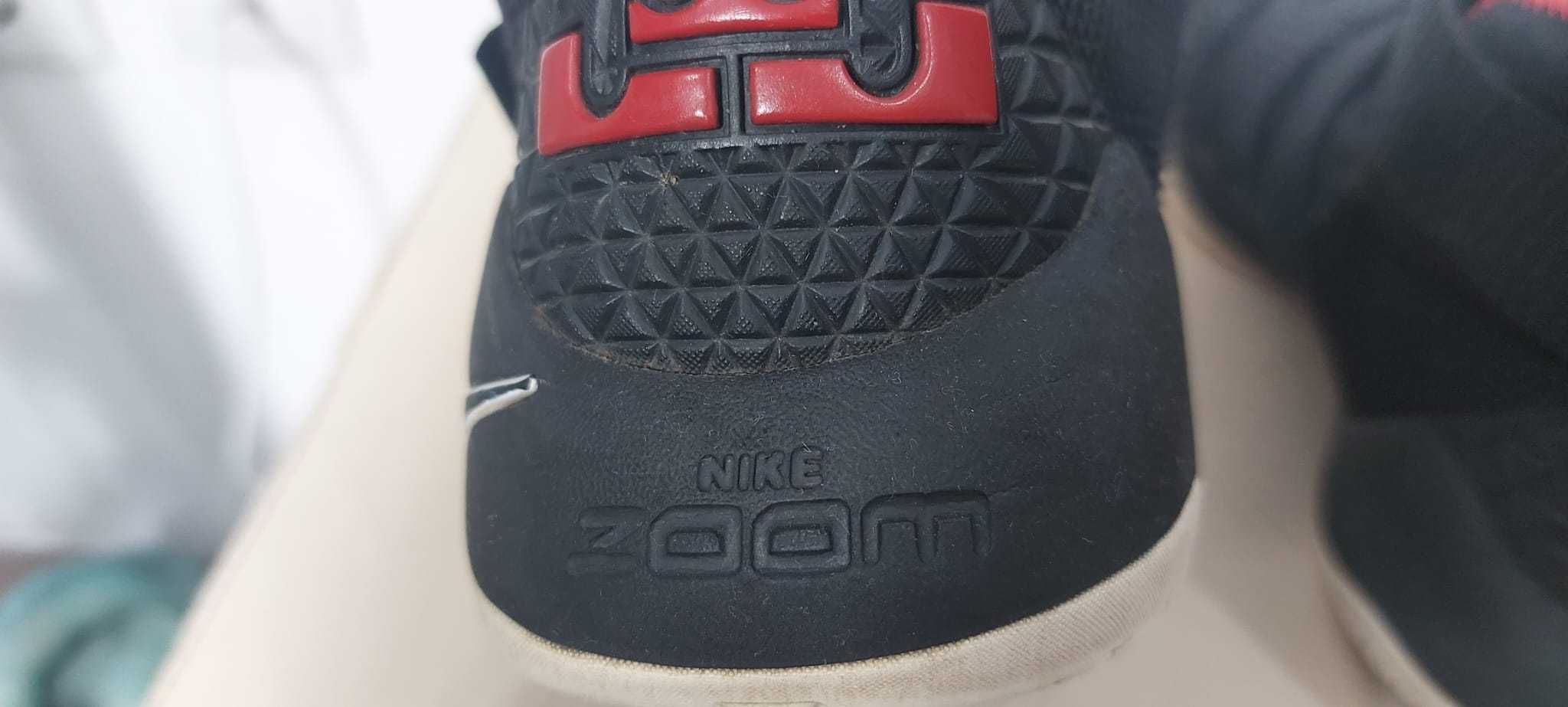 Adidasi Nike Zoom James Lebron Soldier - marimea 41