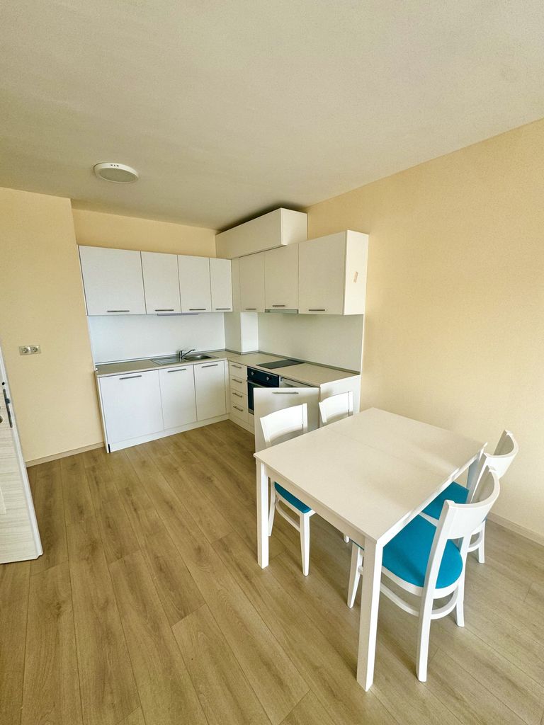 Продава се Двустаен апартамент в Варна, Спортна зала - 79 кв.м за 1836 €/кв.м - Снимка #9