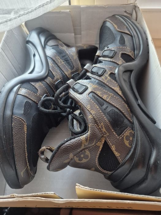 Кроссовки Луи Витон42 размер, новые