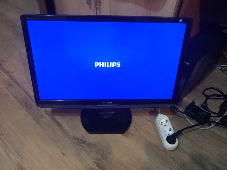 Monitor samsung / Phillips 24 inchi