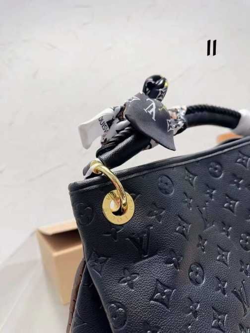 Geanta de mana dama Louis Vuitton LV 3423-39