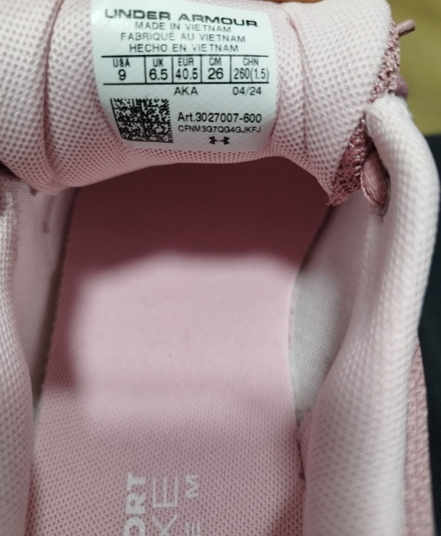 Under Armour Charged Surge 4