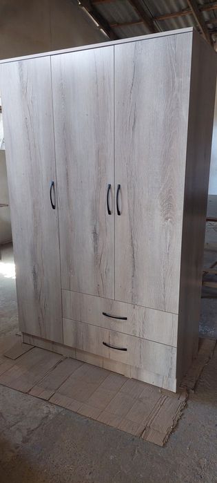 Продаётся Шкаф  , новый .