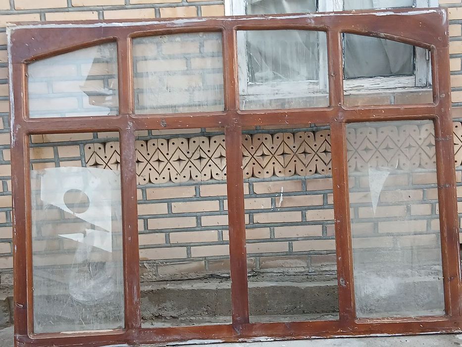 Окно длина 150 см,ширина 200см