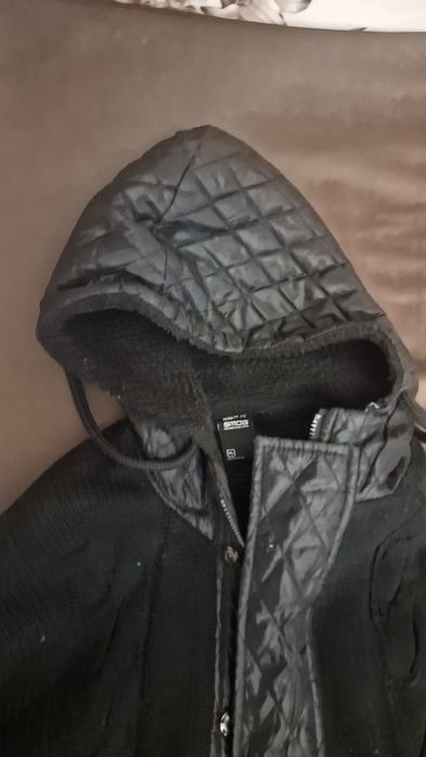 Продавам Зимно яке тип жилетка  XL в много добро състояние
