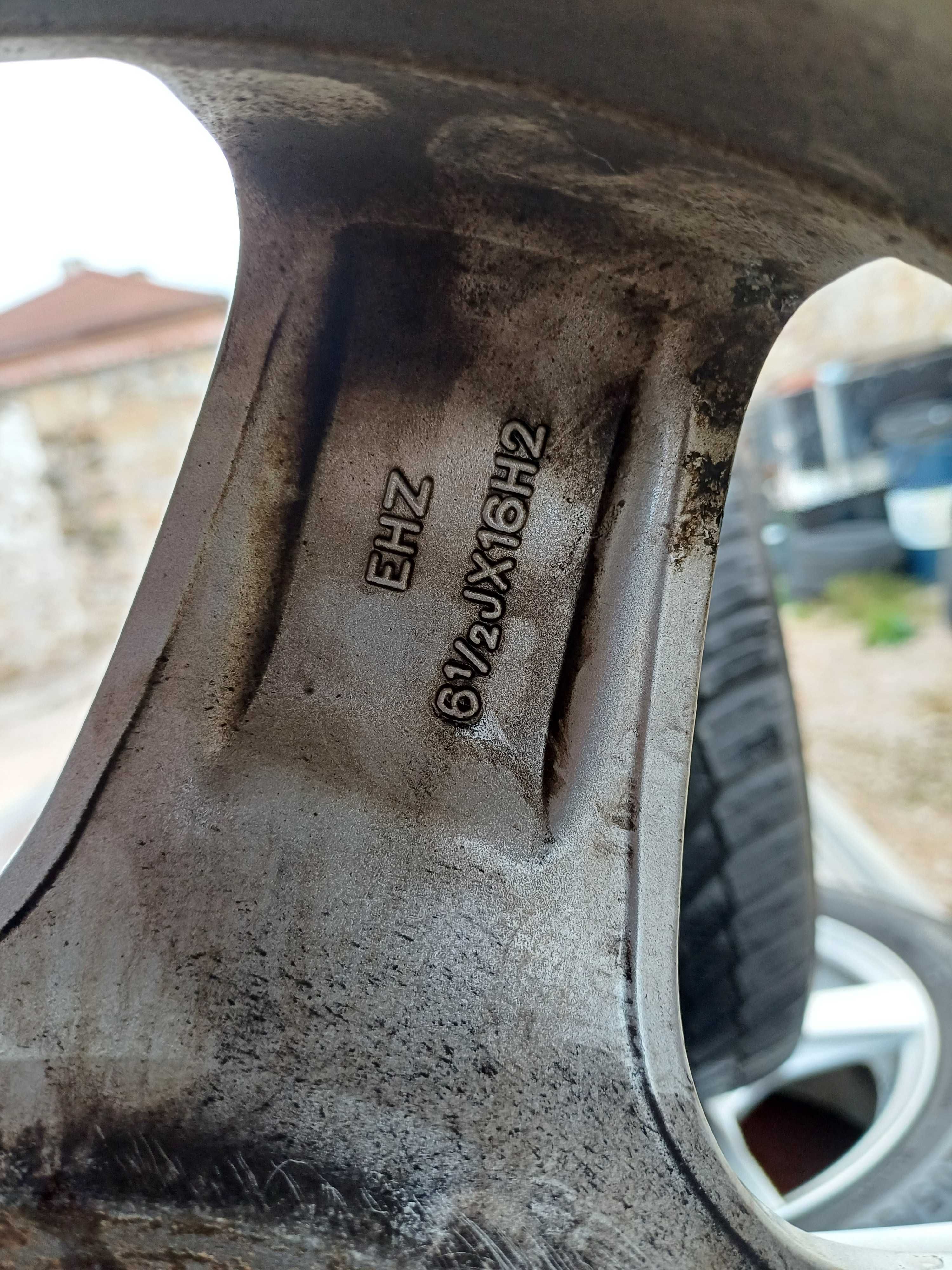 Гуми с джанти оригинални  за AUDI 205/55/16