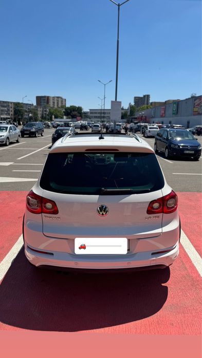 Volkswagen Tiguan 4x4 Automat 2.0 TDI R-Line Interior & Exterior