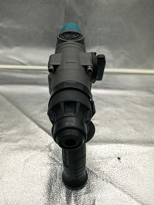 Masina de gaurit si insurubat cu percutie Tho 48V 439 lei