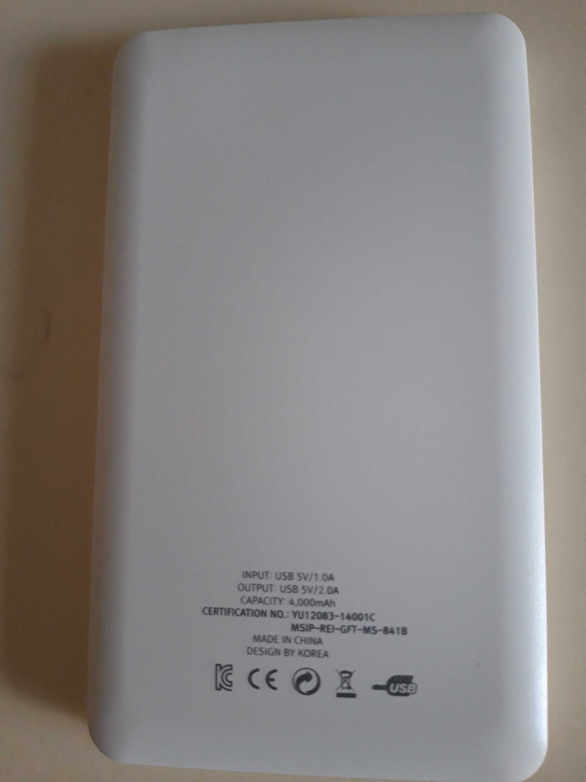 Беспроводная зарядка на Айфон и аккумулятор для телефона