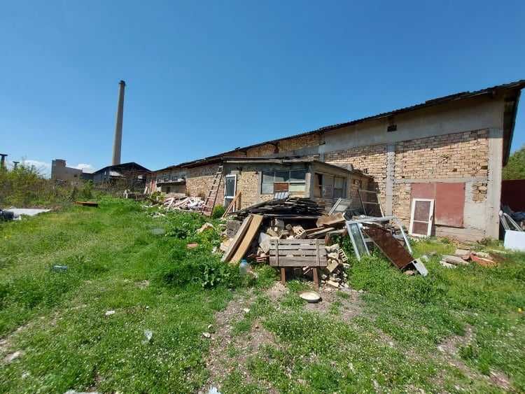 Продава се Промишлена сграда в Търговище, Промишлена зона - 1000 кв.м за 215 €/кв.м - Снимка #1