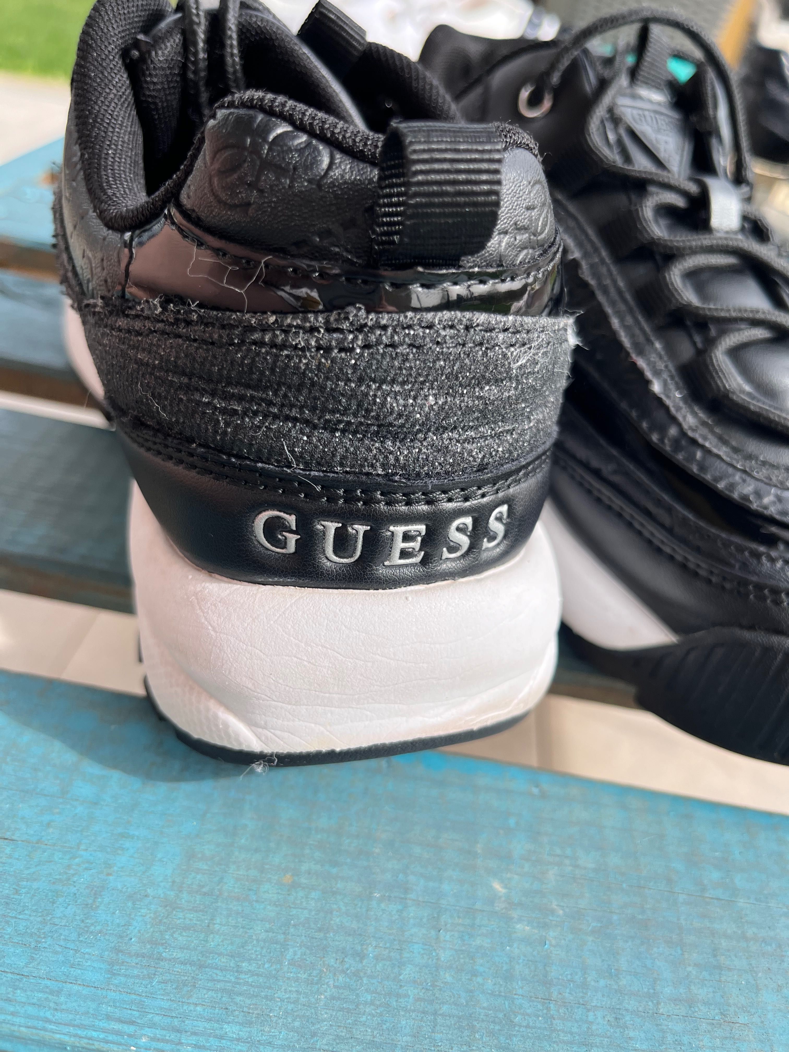 Дамски обувки GUESS