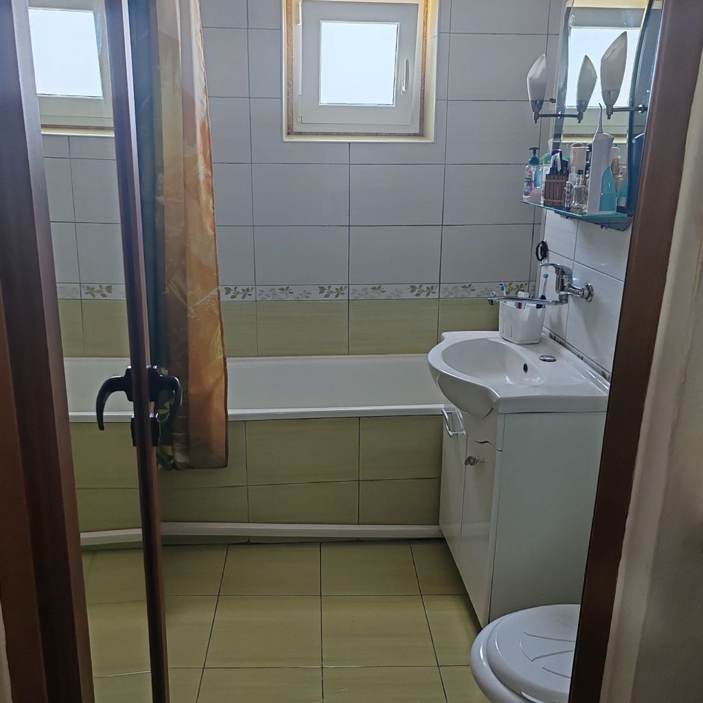 Vând apartament, Mioveni
