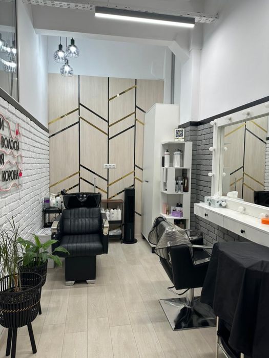 Сдается место для мастера парикмахера либо по прическам